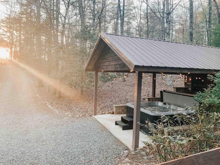 Villa Hot Tub, Porch Swing Bed, Fire Pit, Aska Adventure Blue Ridge Exterior foto